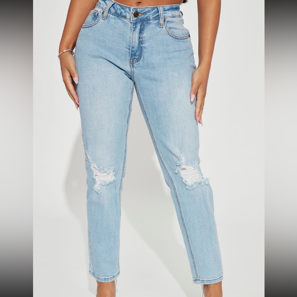Fashion Nova boyfriend jeans